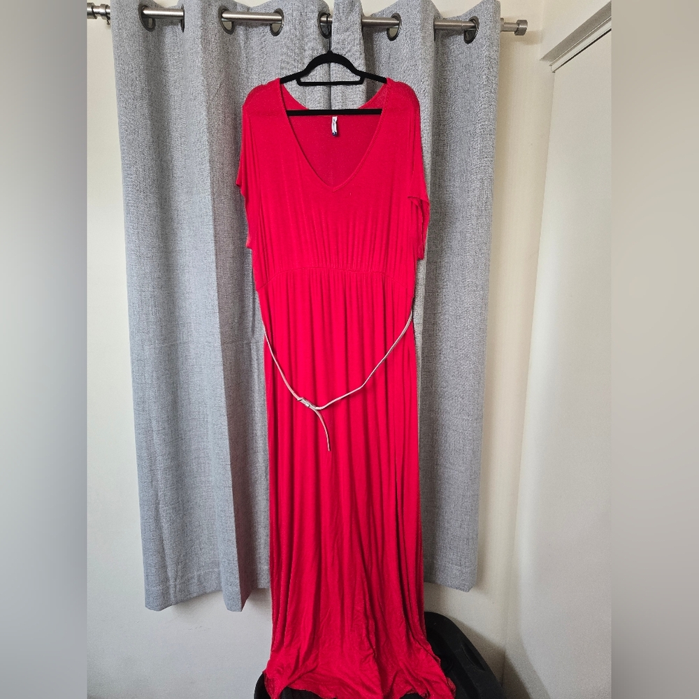 Elegant Red Maxi Dress